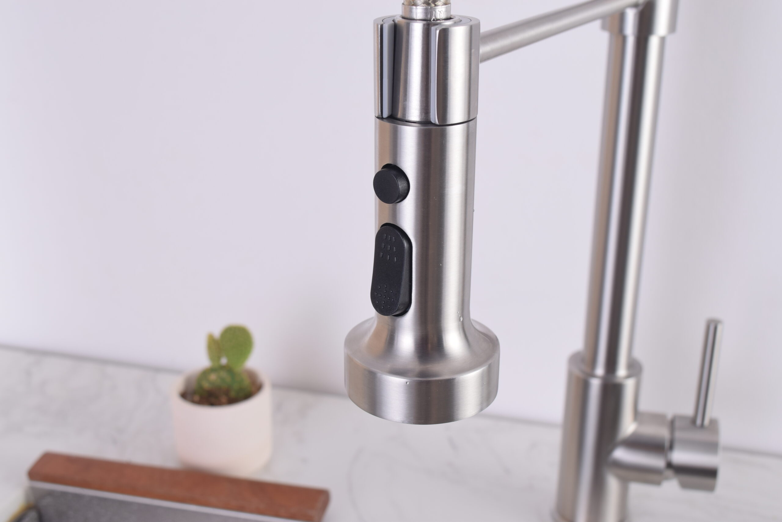 304 stainless steel pull-out faucet with satin finish for commercial and medical facilities